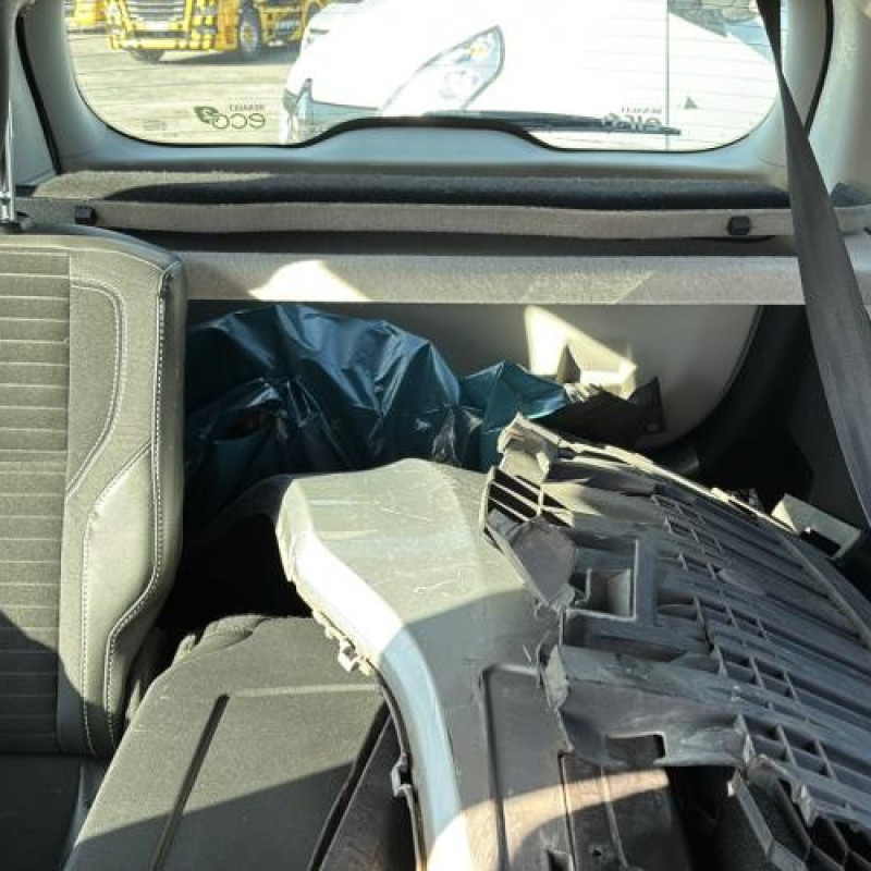 Attache ceinture avant droit RENAULT GRAND SCENIC 3 Photo n°10