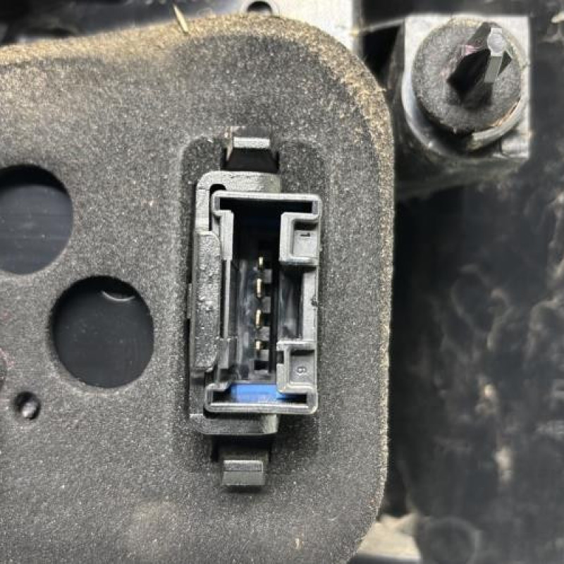 Feu arriere principal droit (feux) PEUGEOT 2008 1 Photo n°3