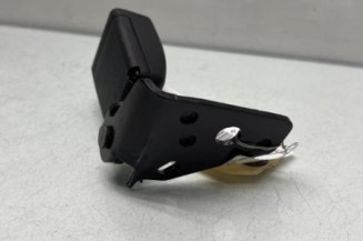 Attache ceinture arriere gauche PEUGEOT 2008 1