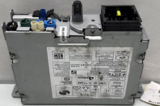 Autoradio d'origine PEUGEOT 2008 1