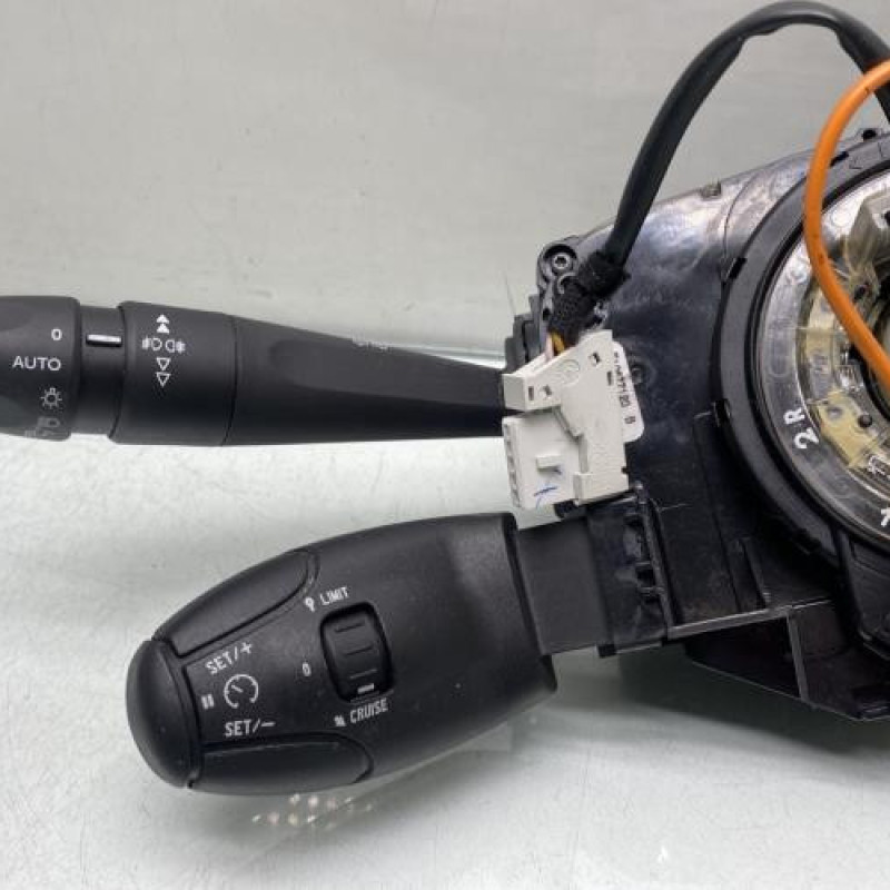 Com (Bloc Contacteur Tournant+Commodo Essuie Glace+Commodo Phare) PEUGEOT 2008 1 Photo n°2