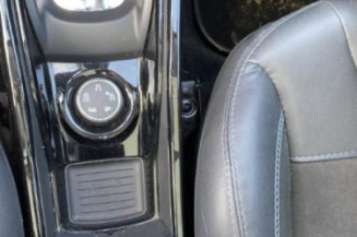 Interrupteur de leve vitre avant gauche PEUGEOT 2008 1