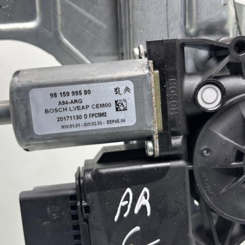 Leve vitre electrique arriere gauche PEUGEOT 2008 1 Photo n°4