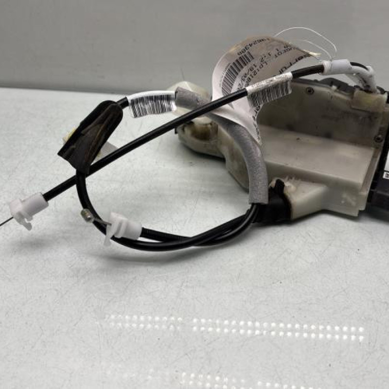 Serrure arriere gauche PEUGEOT 2008 1 Photo n°2