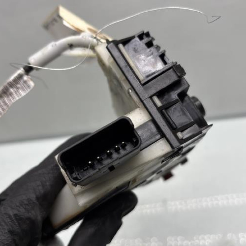 Serrure avant gauche PEUGEOT 2008 1 Photo n°5