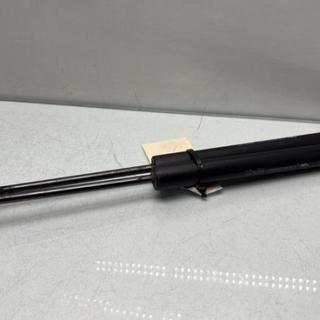 Verin de coffre PEUGEOT 2008 1