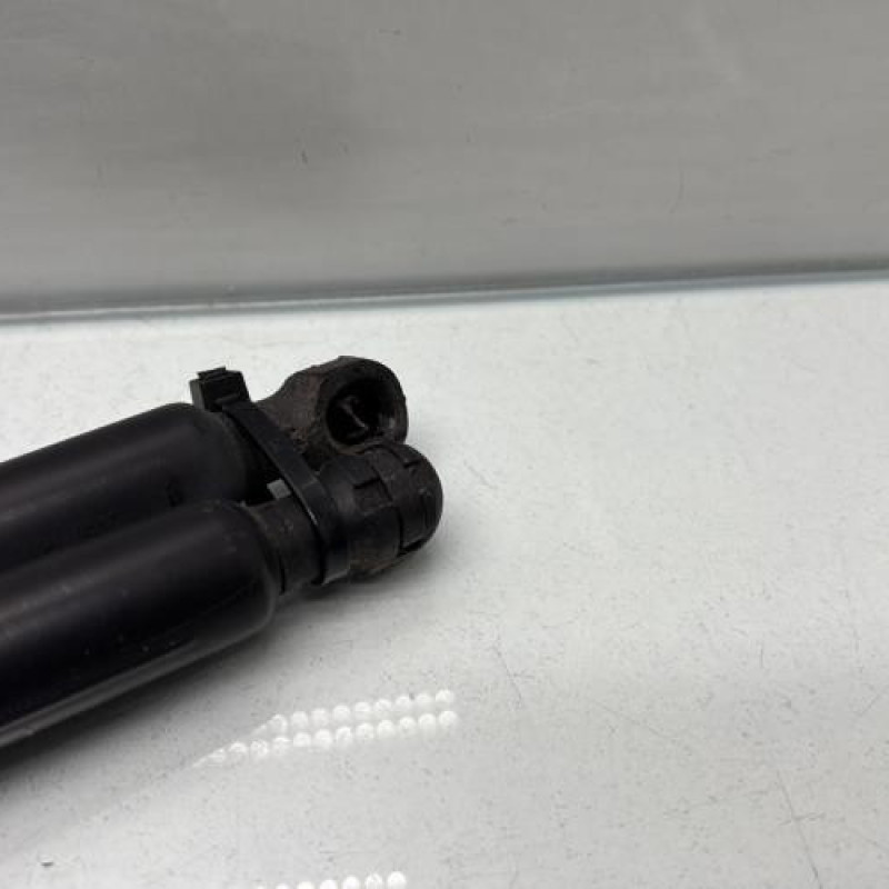 Verin de coffre PEUGEOT 2008 1 Photo n°3