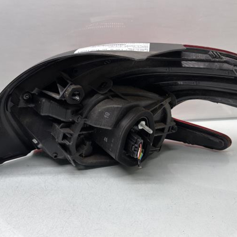 Feu arriere principal gauche (feux) PEUGEOT 208 1 Photo n°2