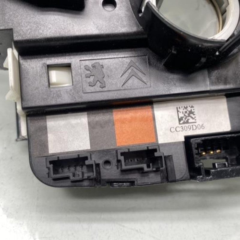 Com (Bloc Contacteur Tournant+Commodo Essuie Glace+Commodo Phare) PEUGEOT 208 1 Photo n°7