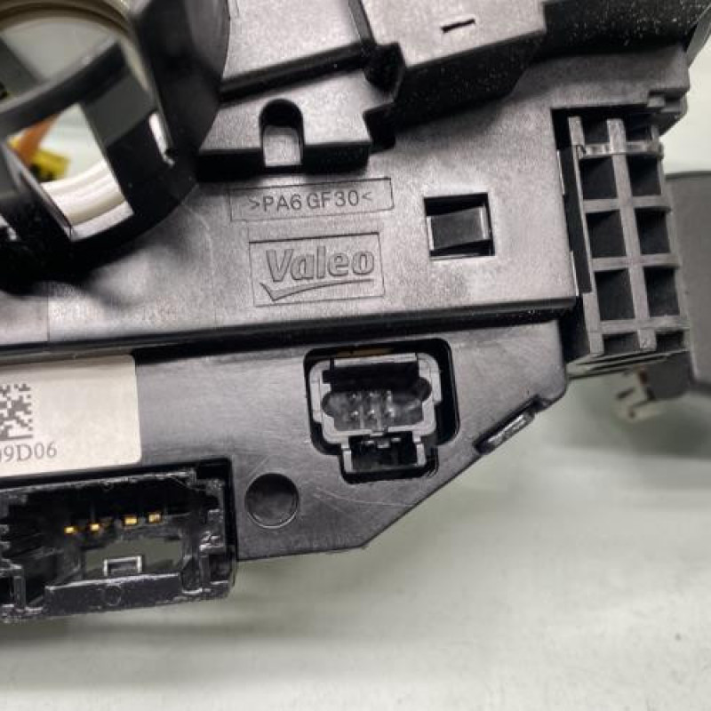 Com (Bloc Contacteur Tournant+Commodo Essuie Glace+Commodo Phare) PEUGEOT 208 1 Photo n°8