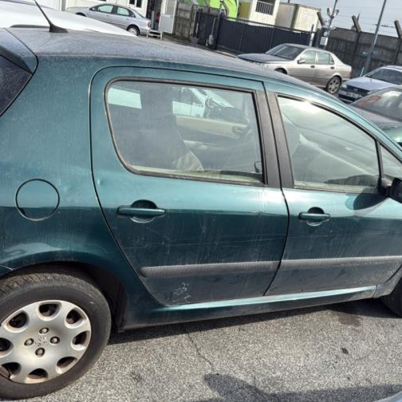 Pare choc arriere PEUGEOT 307 Photo n°12