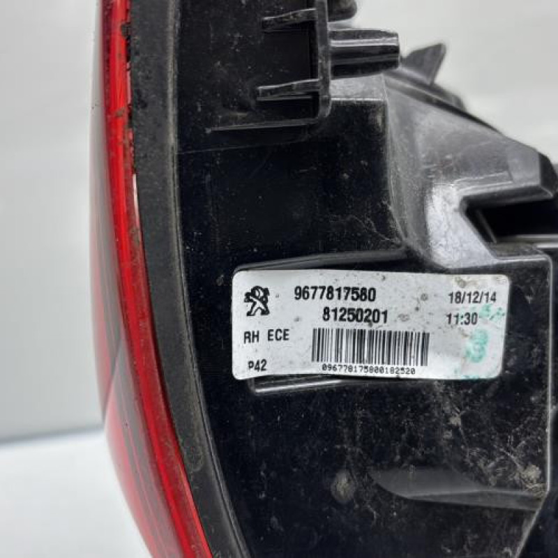 Feu arriere principal droit (feux) PEUGEOT 308 2 Photo n°8