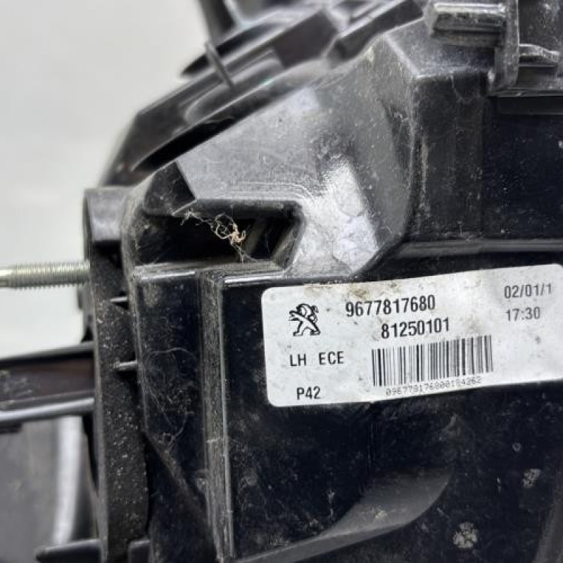 Feu arriere principal gauche (feux) PEUGEOT 308 2 Photo n°8