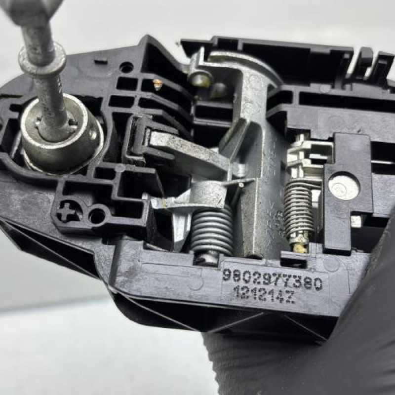 Poignee porte avant gauche PEUGEOT 308 2 Photo n°4