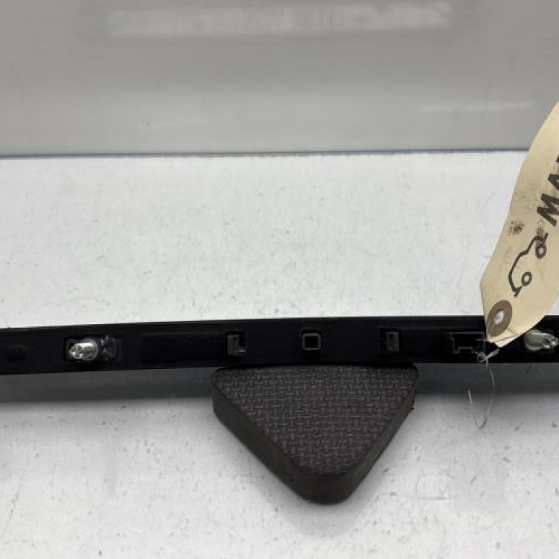 Feu arriere stop central PEUGEOT 308 2 Photo n°3