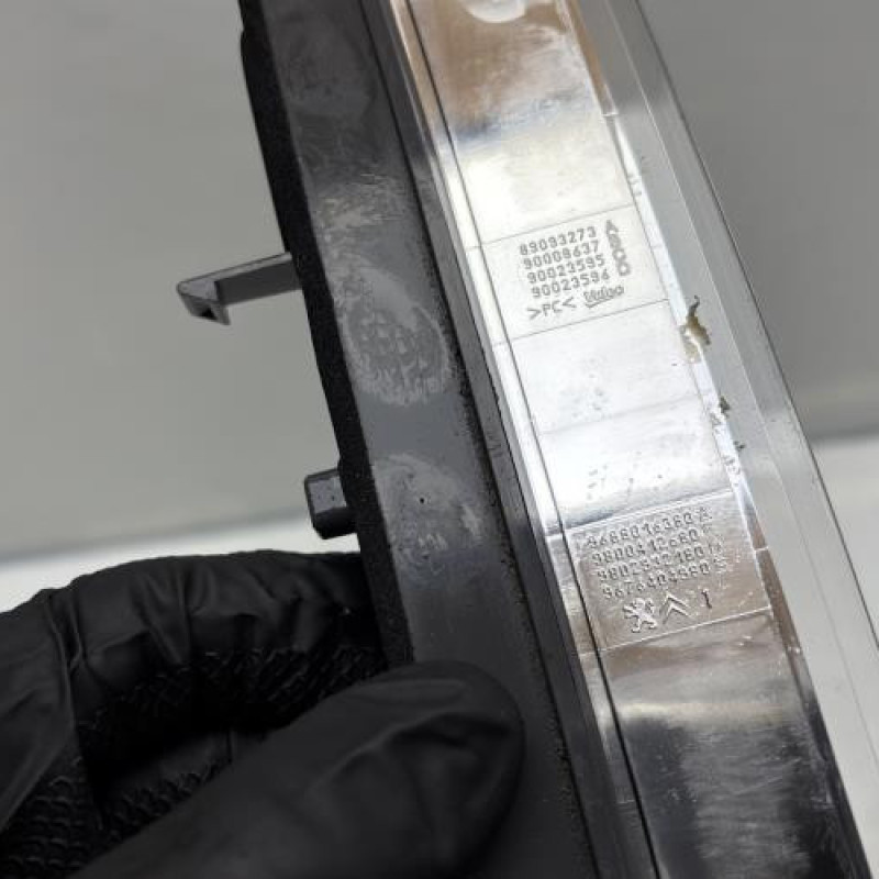 Feu arriere stop central PEUGEOT 308 2 Photo n°6