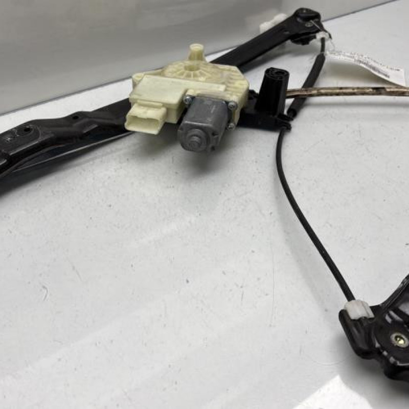 Leve vitre electrique avant droit PEUGEOT 308 2 Photo n°2