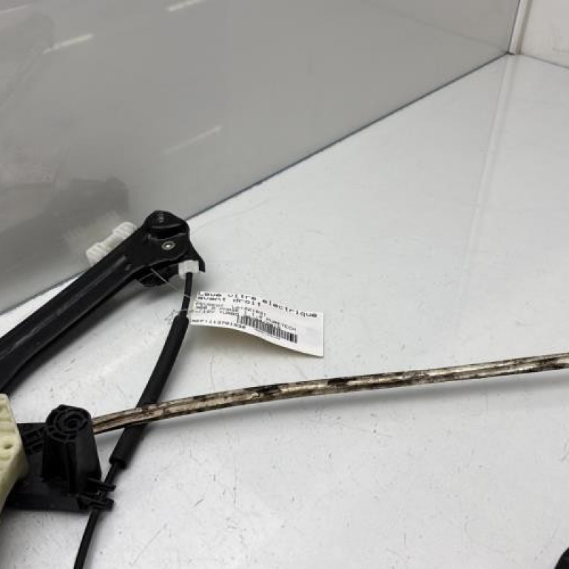 Leve vitre electrique avant droit PEUGEOT 308 2 Photo n°3