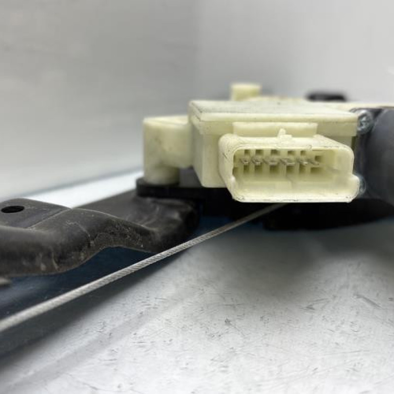 Leve vitre electrique avant droit PEUGEOT 308 2 Photo n°4