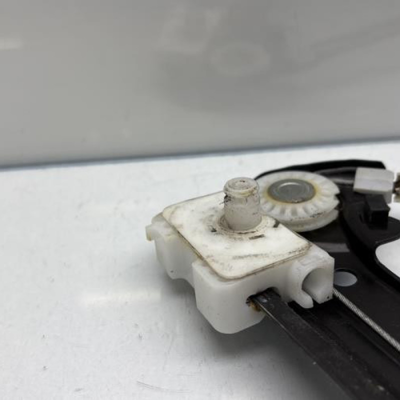 Leve vitre electrique avant droit PEUGEOT 308 2 Photo n°7