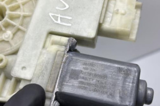 Leve vitre electrique avant gauche PEUGEOT 308 2