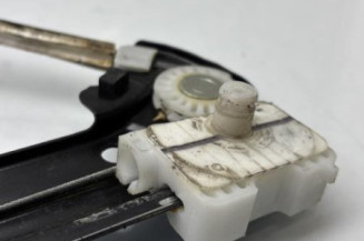 Leve vitre electrique avant gauche PEUGEOT 308 2