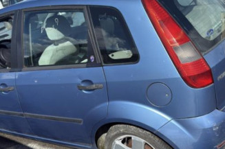 Pare choc avant FORD FIESTA 5
