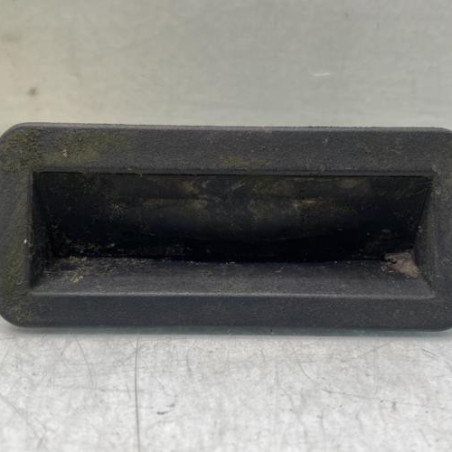Bouton de coffre FORD FIESTA 6 Photo n°1