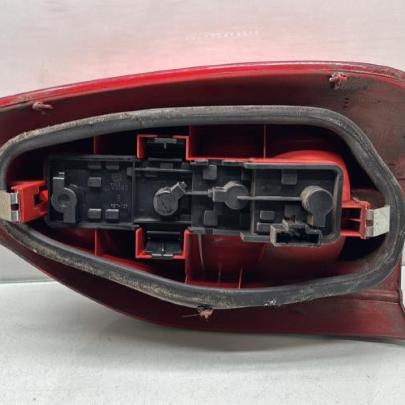 Feu arriere principal gauche (feux) CITROEN XSARA PICASSO Photo n°2