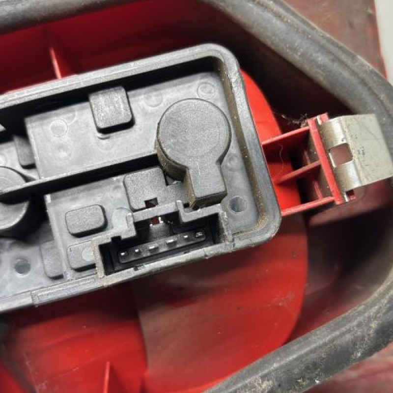 Feu arriere principal gauche (feux) CITROEN XSARA PICASSO Photo n°3