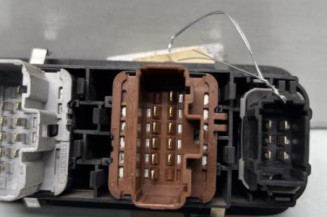 Interrupteur de leve vitre avant gauche RENAULT LAGUNA 2