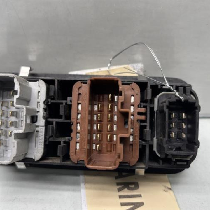 Interrupteur de leve vitre avant gauche RENAULT LAGUNA 2 Photo n°3