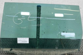 Vitre arriere gauche VOLKSWAGEN PASSAT 6 Photo n°1