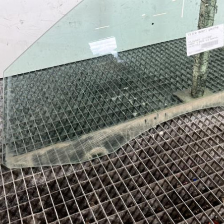 Vitre avant gauche VOLKSWAGEN PASSAT 6