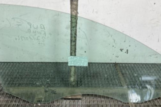 Vitre avant gauche VOLKSWAGEN PASSAT 6