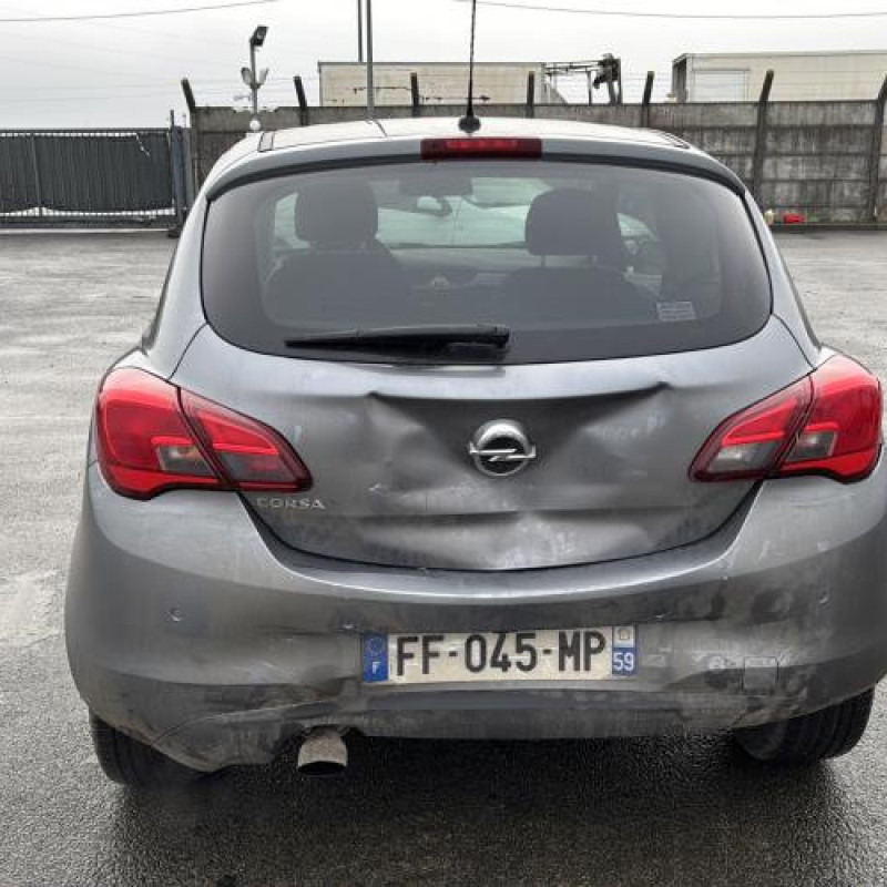 Vitre avant droit OPEL CORSA E Photo n°9