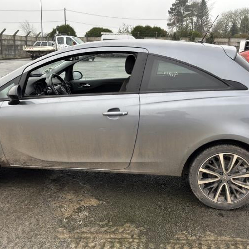 Vitre avant droit OPEL CORSA E Photo n°11