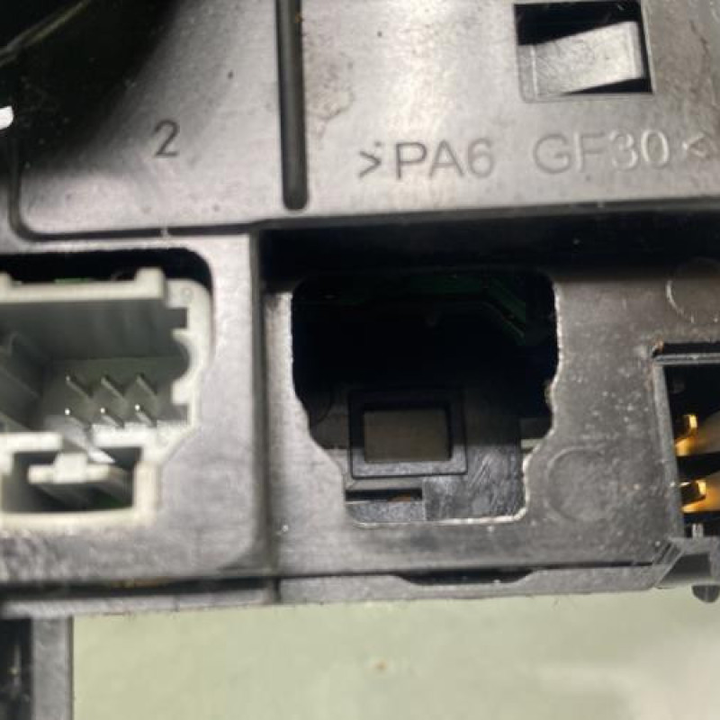 Com (Bloc Contacteur Tournant+Commodo Essuie Glace+Commodo Phare) CITROEN C3 1 Photo n°8