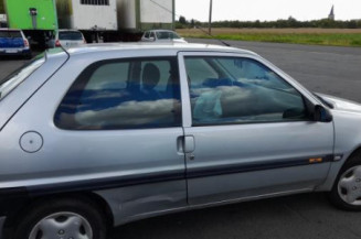 Poignee porte avant gauche CITROEN SAXO