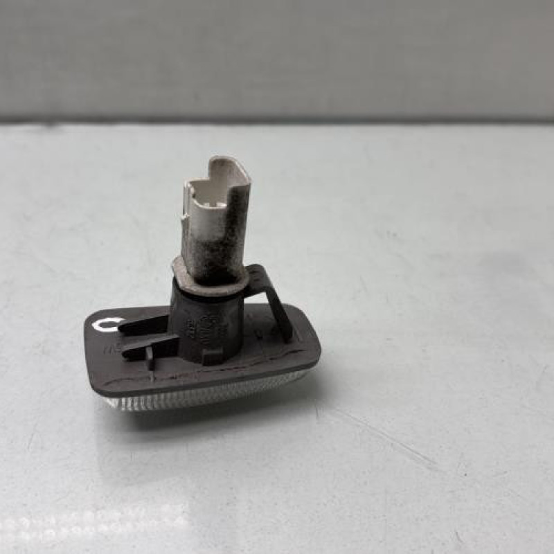 Repetiteur clignotant avant droit  (Feux) CITROEN SAXO Photo n°3