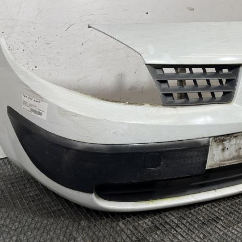 Pare choc avant RENAULT SCENIC 2 Photo n°2