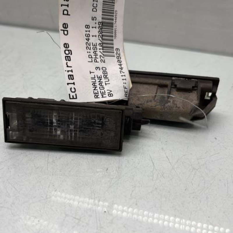 Eclairage de plaque RENAULT MEGANE 3 Photo n°1