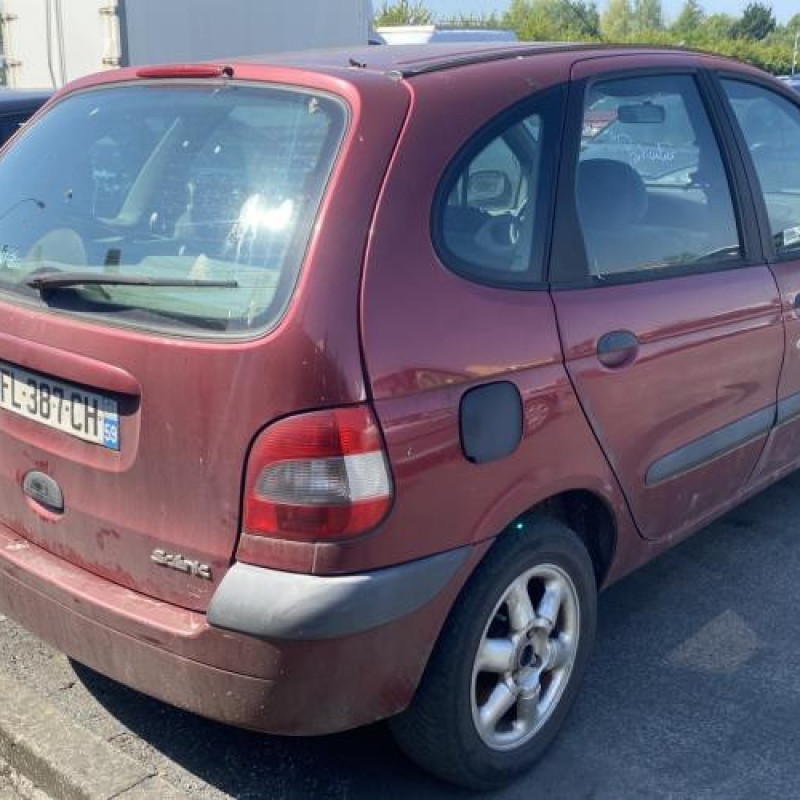 Malle/Hayon arriere RENAULT SCENIC 1 Photo n°11