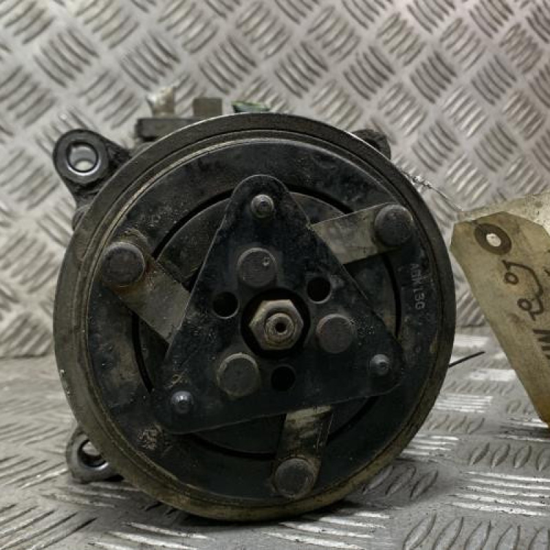 Compresseur clim PEUGEOT 206 Photo n°3