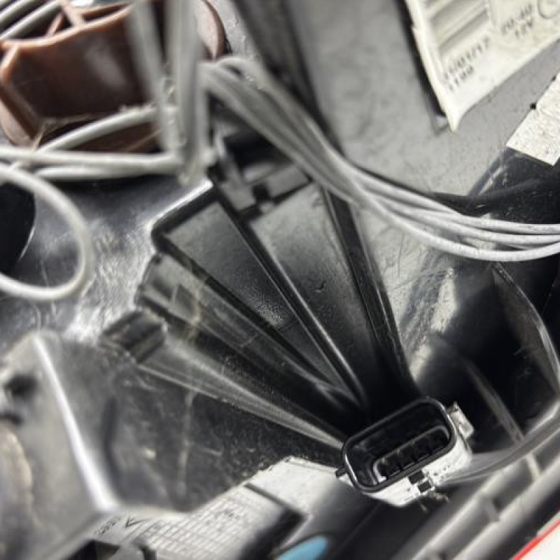 Feu arriere principal gauche (feux) RENAULT MEGANE 4 Photo n°5