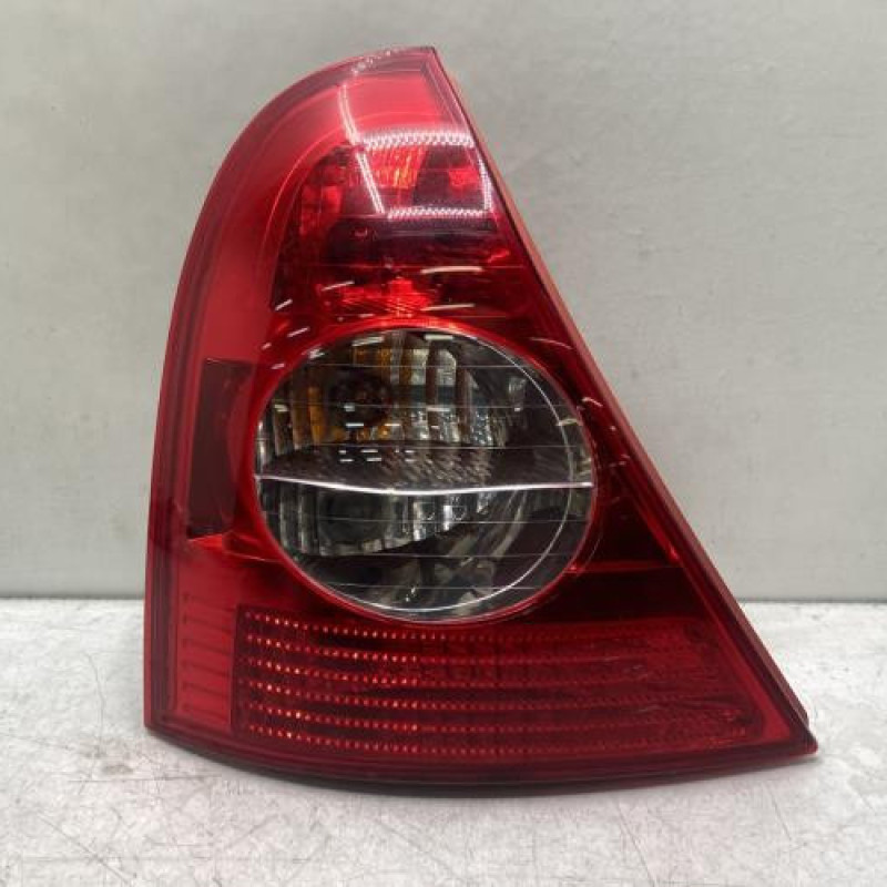 Feu arriere principal gauche (feux) RENAULT CLIO 2 Photo n°1