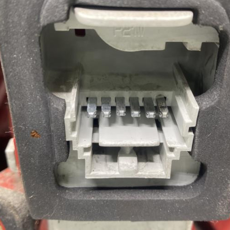 Feu arriere principal gauche (feux) RENAULT CLIO 2 Photo n°3