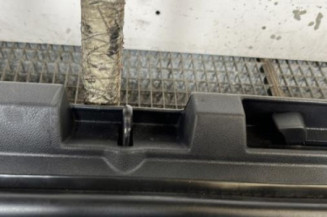 Hayon inferieur PEUGEOT 3008 1