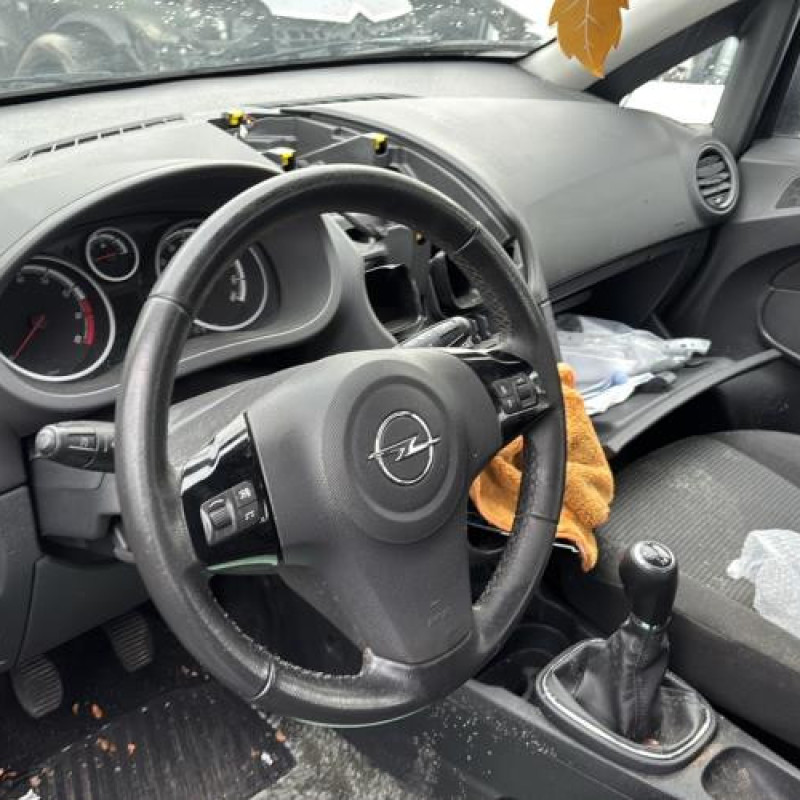 Custode arriere droit OPEL CORSA D Photo n°18