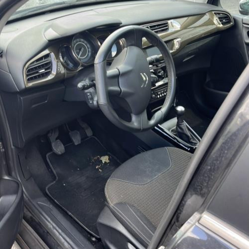 Custode avant gauche (porte) CITROEN C3 2 Photo n°10